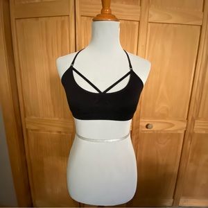 Criss Cross Front Sport Bra